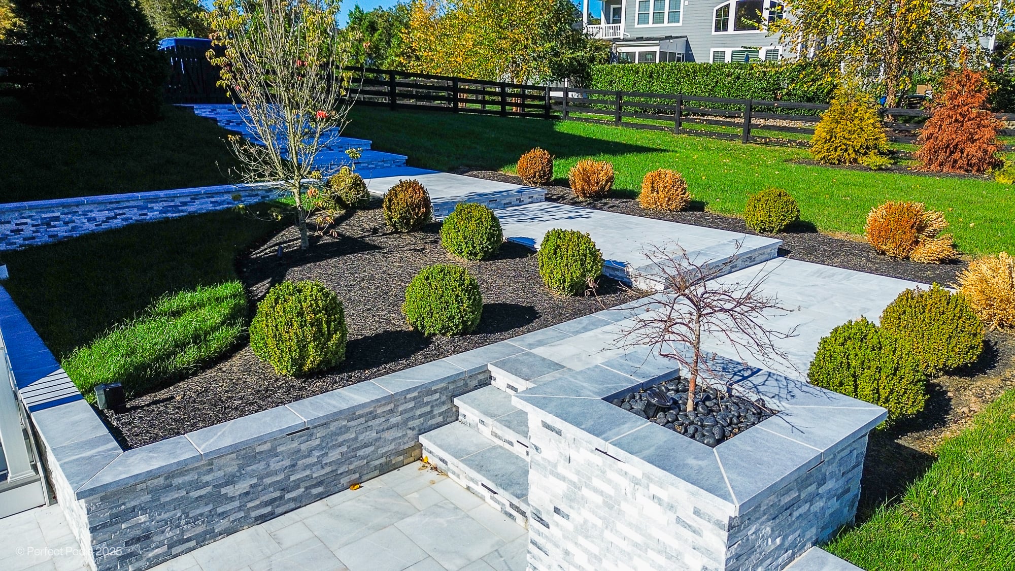 Aldie Serenity: Afyon White & Arctic Grey Marble Pool Oasis